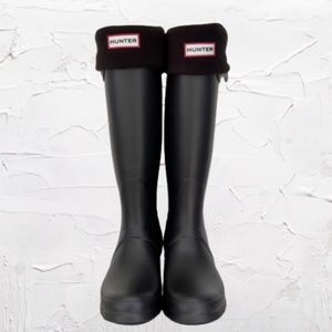 Original Hunter Tall Rain Boots in Black 7 with Liner Socks NWOT